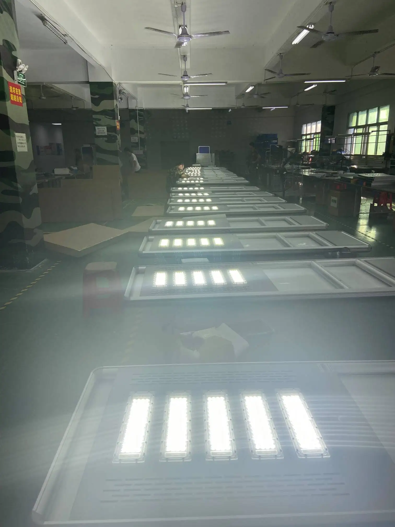 High lumen solar integrated street light factory direct sale in Shenzhen