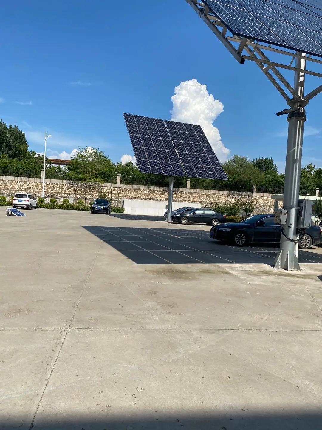 Hot selling 12KW photovoltaic dual axis tracking system efficient power generation made in China