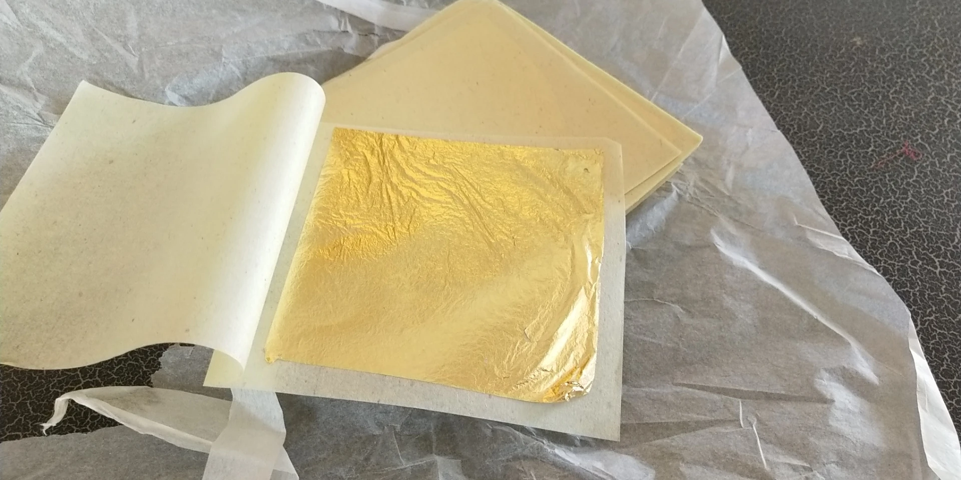 
100% genuine gold 24k edible gold leaf foil sheet food decoration 