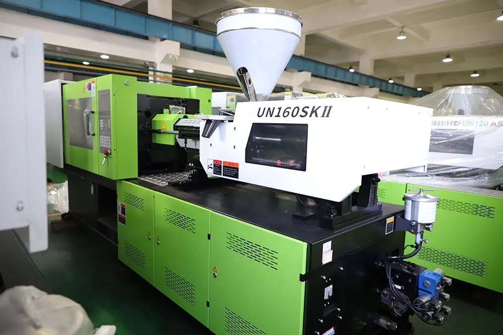 Plastic Toys Cars Injection Machine Plastic Making Machine Cheap Manufacturer milk bottle making machine