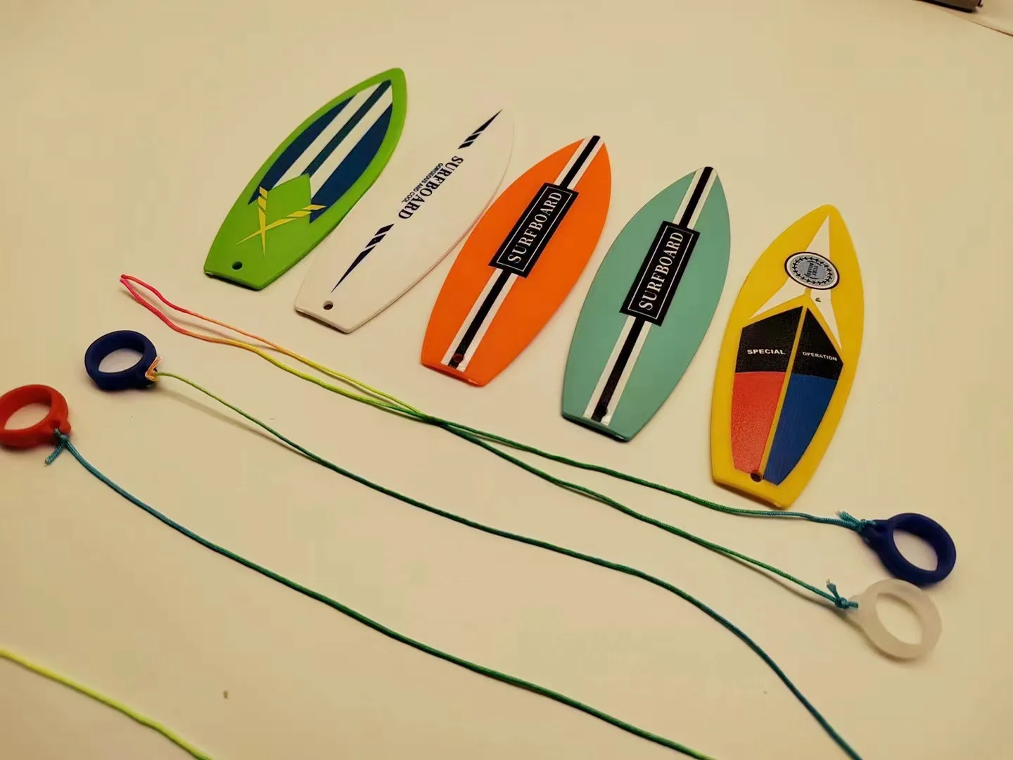 New design finger surfboard mini plastic toys fingerboard