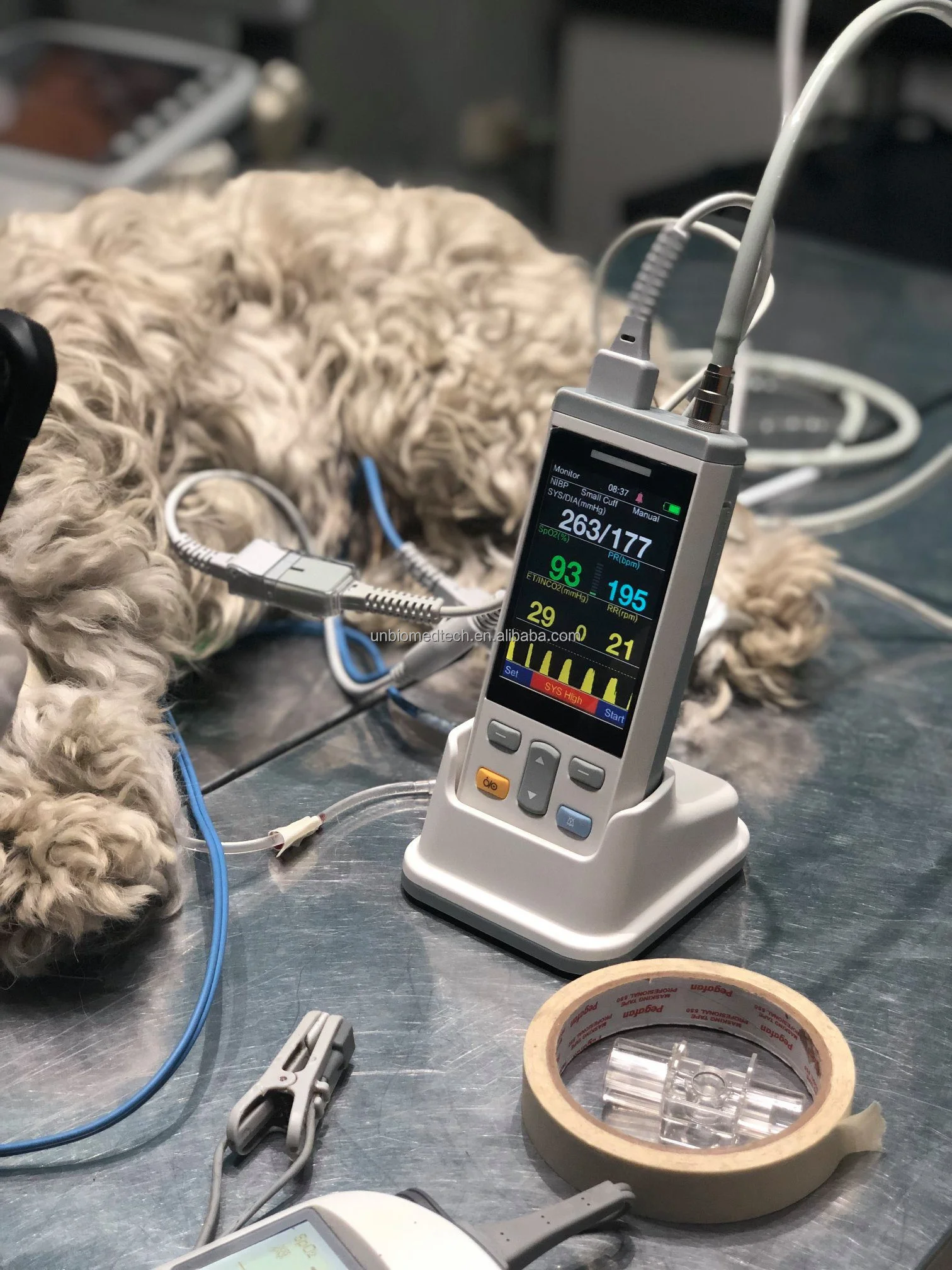 Factory Price Vet medical Equipment Handheld Vital Sign Monitor Portable Veterinary Multiparameter Pulse Oximeter