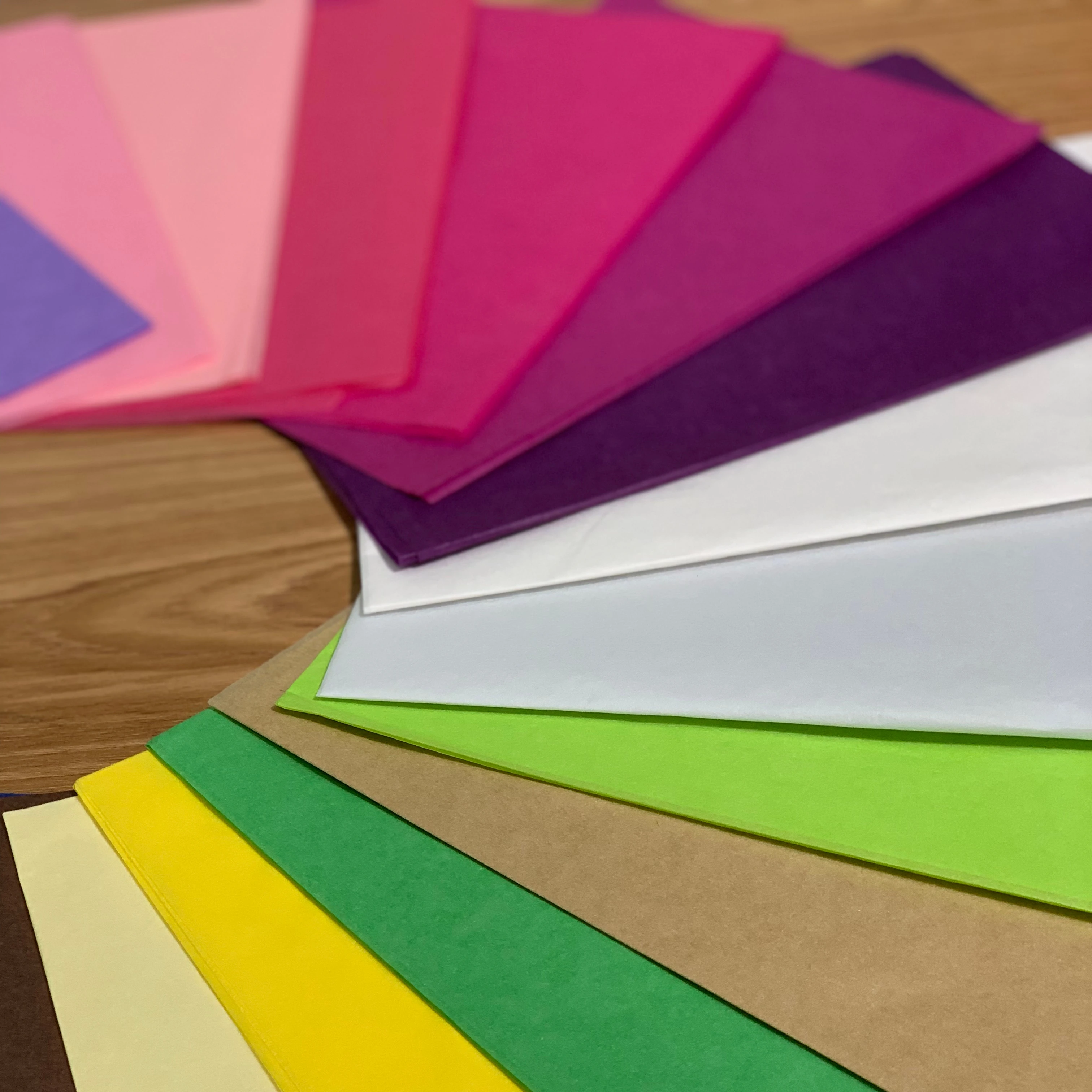 17 г/кв. М крафт цветная салфетка декоративная упаковочная бумага