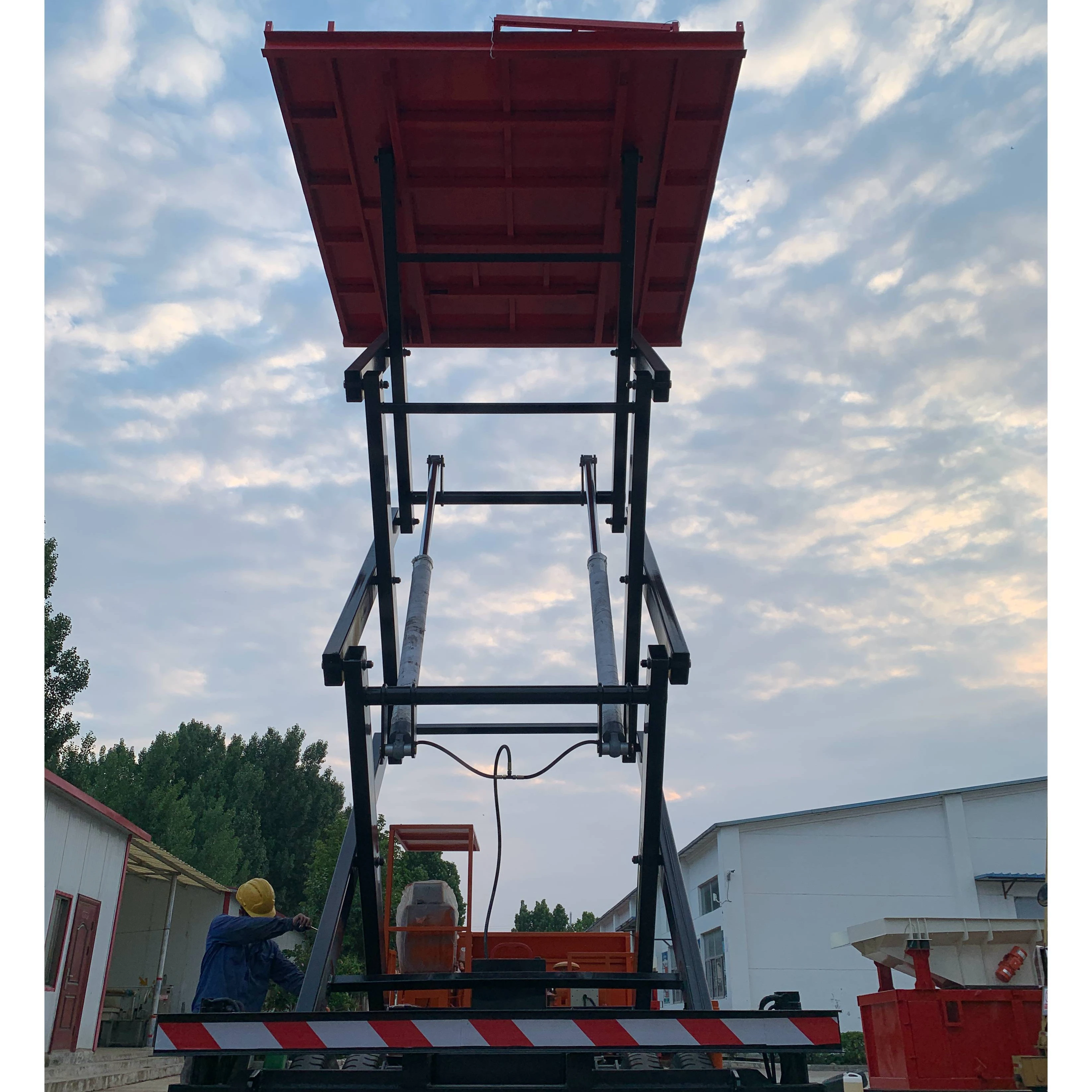 Hot New Products Easy Operation Compact Mobile Hydraulic Lifting Platform Portable Adjustable Height Smooth Industrial Use