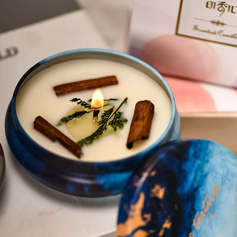 Оптовая продажа от поставщика Alltimecare Ароматизированная Рождественская свеча без этикетки с крышкой подарочный набор ароматизатор соевого воска оптом 3 фитиля