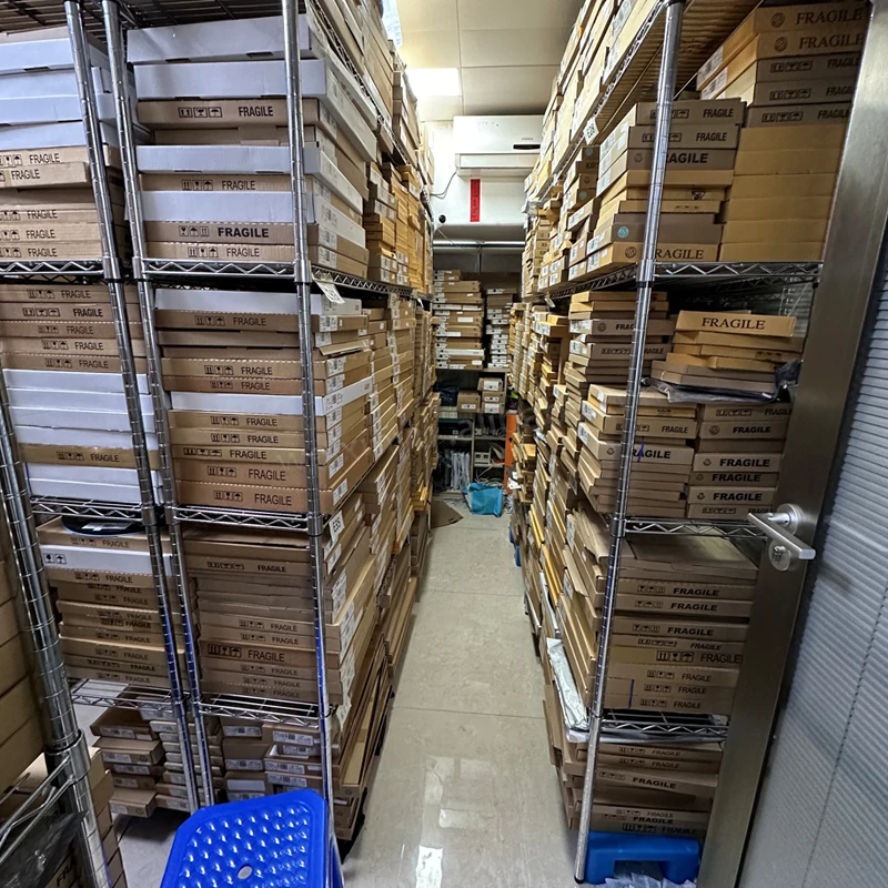 New   Original     LMV824MX/NOPB LMV824M Operational Amplifier Chip SMD SOP14