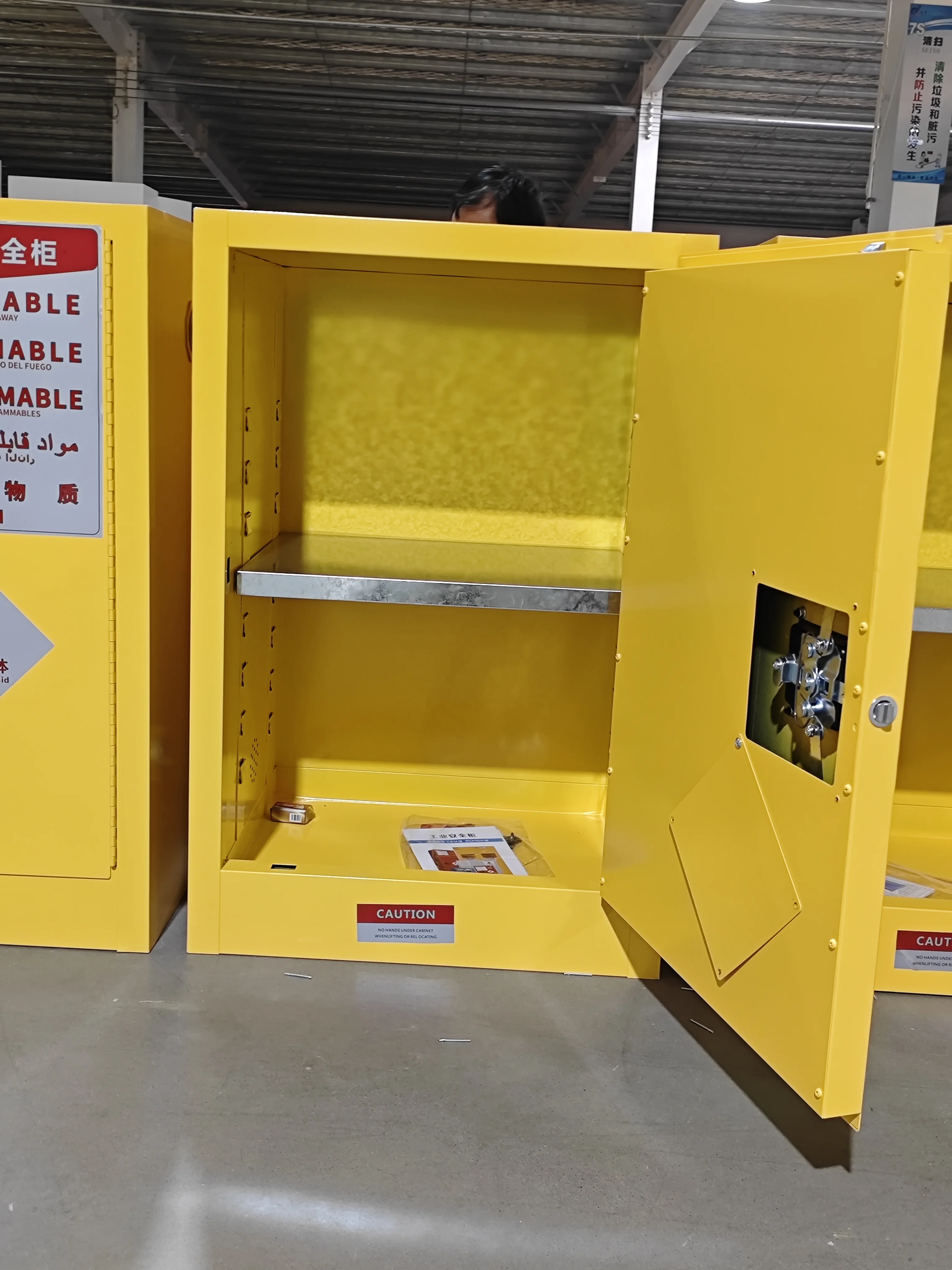 Safety Cabinet Dangerous Chemical Storage Cabinet Industrial Safety Cabinet 12 Gallons of Flammable Fire-proof Box