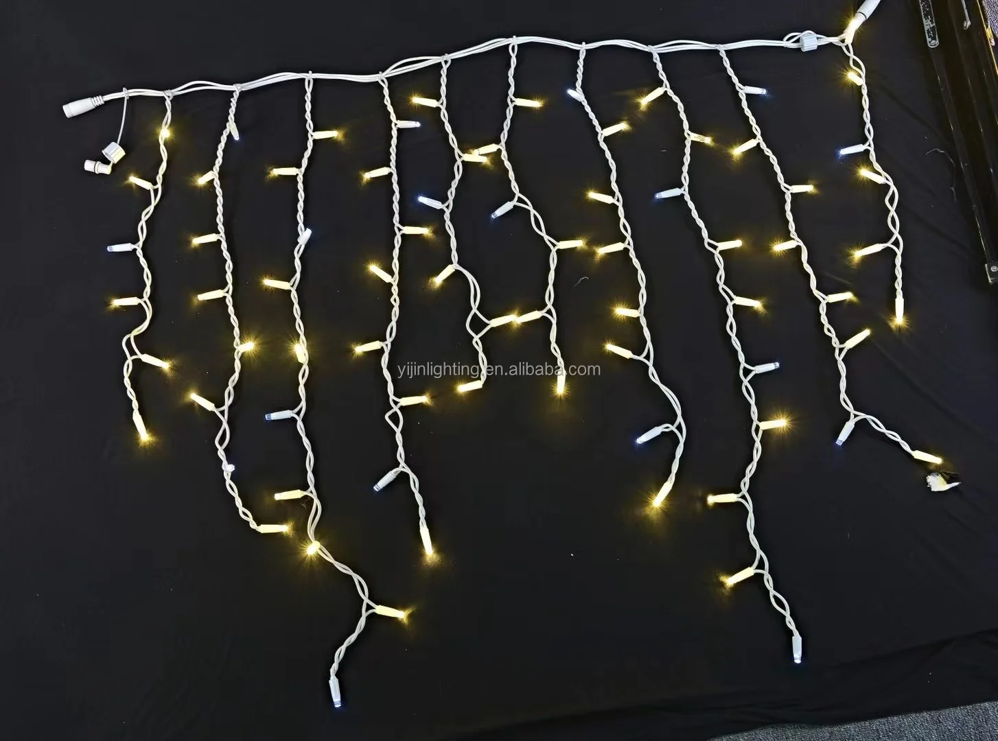 non-equal icicle light.jpg