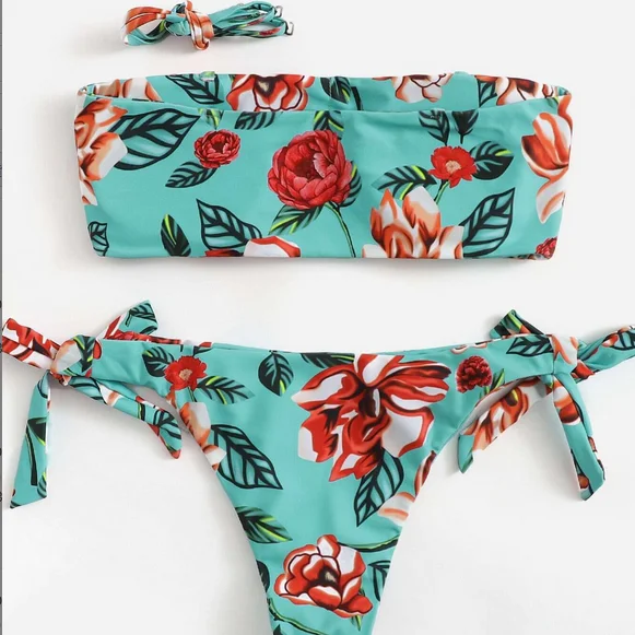 Fashionable Special Design Bikini Two Piece Bra And Panties Swimsuits Girls Swimwear