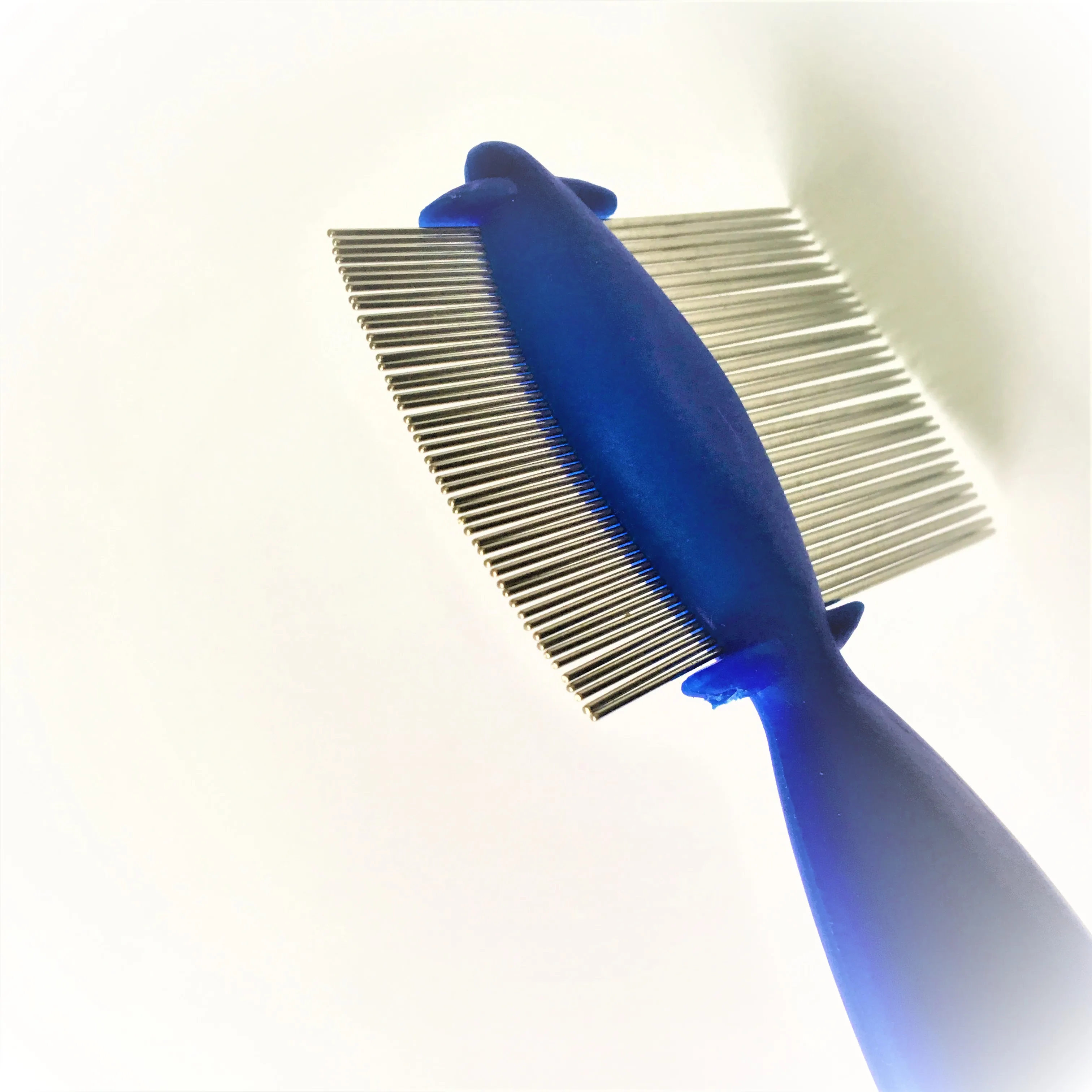 Двухсторонняя напольная гребень для блох с длинными и короткими контактами