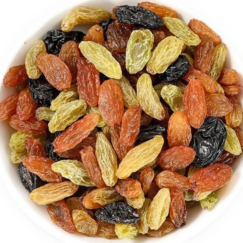 Wholesale healthy nuts and dried fruits natural four-color raisin snacks export