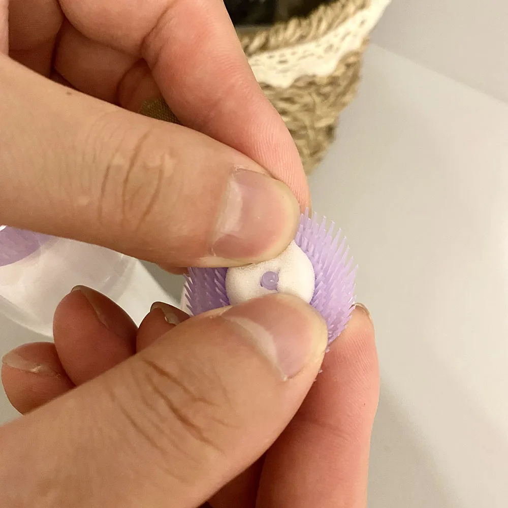 Portable Little White Shoe Stain Cleaner Sports Sneakers Care Liquid for Leather Canvas Removes Shoe Stains Cleans with Brush