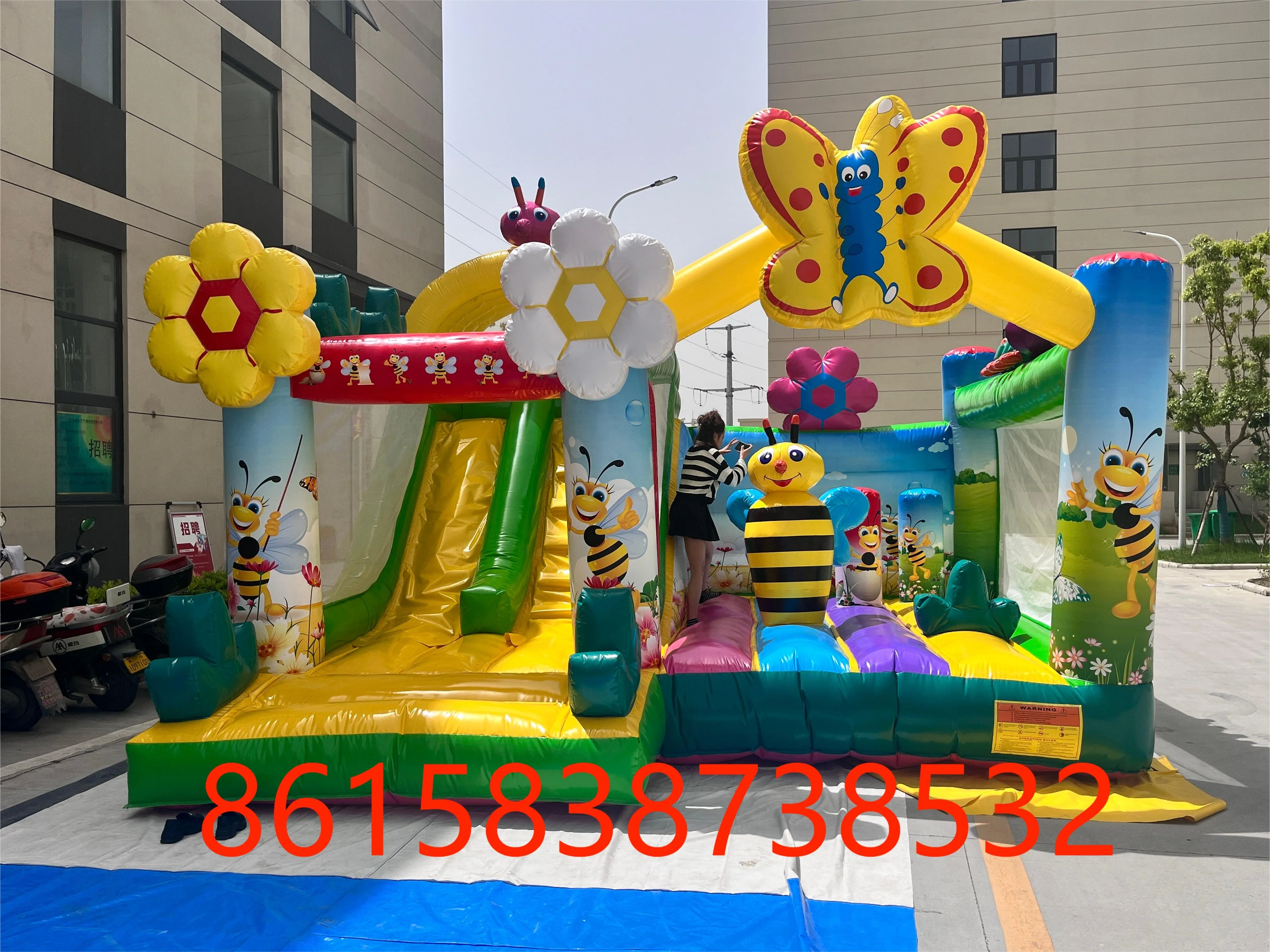 Factory customized garden bee forest bouncy castle