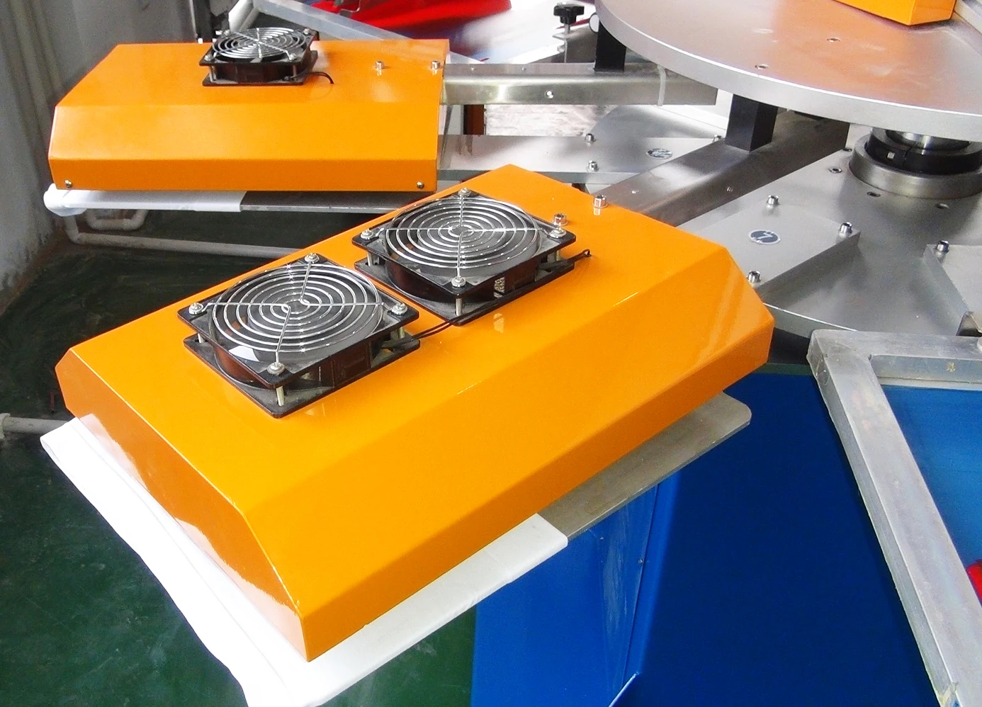 2  color and 4 colors  automatic Big Production Ability automatic multi color screen printer machine price