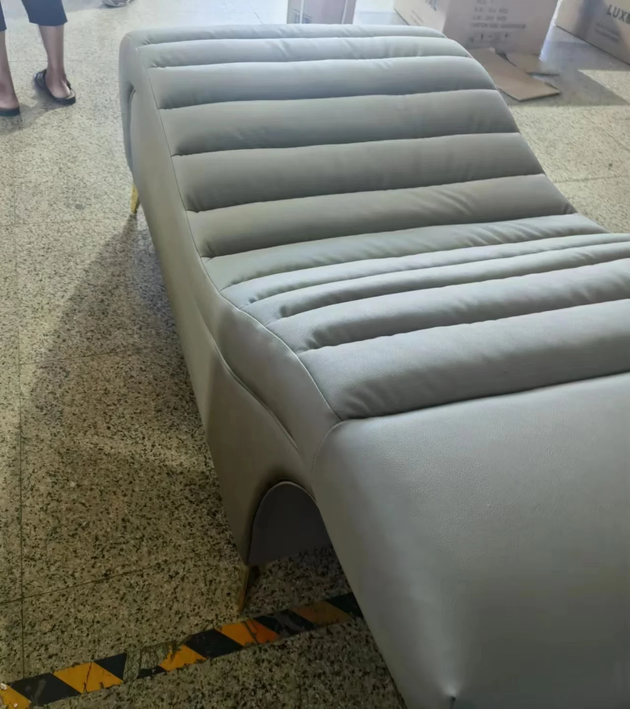 MOQ 1 Cheap Folding Professional Lightweight Massage Bed Massage SPA Table Massage Table for Sale