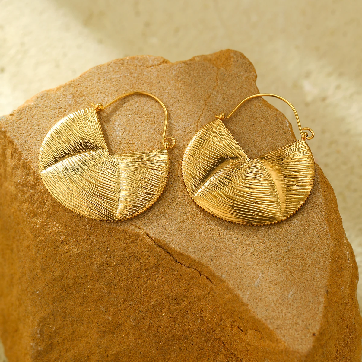 Custom Vintage Stainless Steel 18K Gold Plated Fancy Irregular Maxi Pendant Clip Earring  Vintage Hoop Earrings