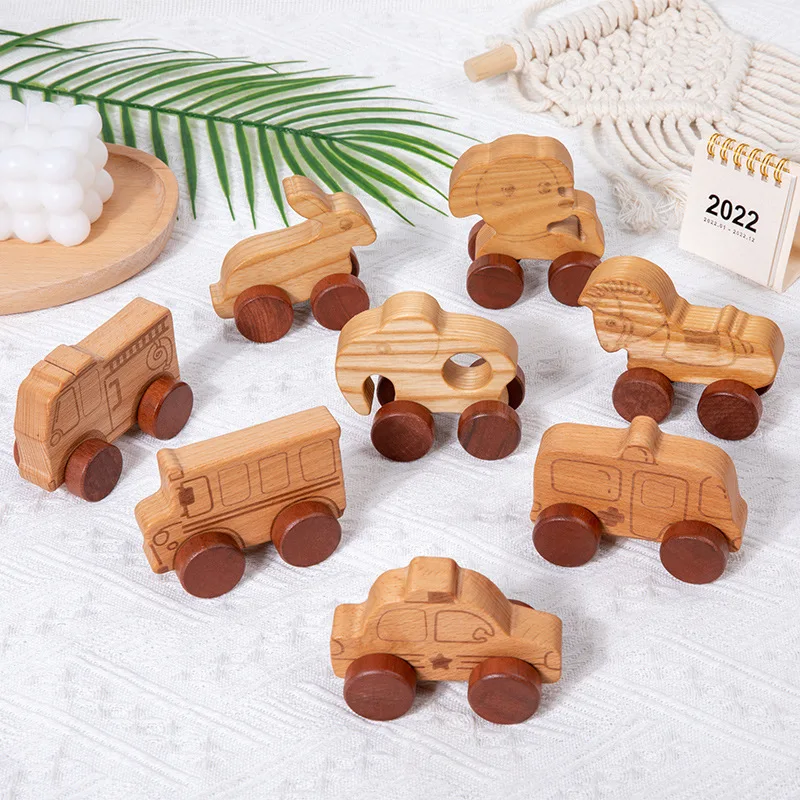 Custom logo acceptable original color animal shapes kids pull back wooden toy car