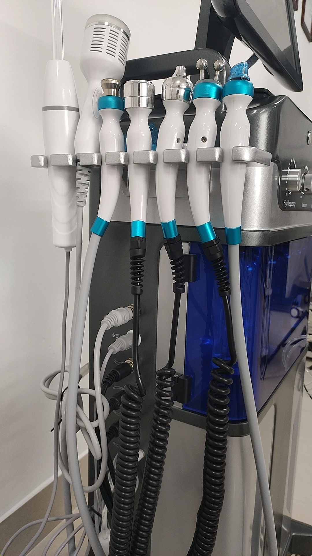 Hydra 12 in 1 Facial Diamond Peeling Hydro Microdermabrasion facials  Water Jet Aqua Facial Hydra Dermabrasion Machine