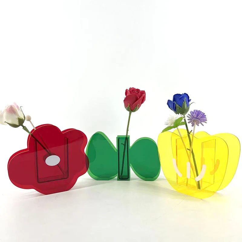 Factory customize designer Modern Minimalist Style high quality acrylic flower  vase for home decoration