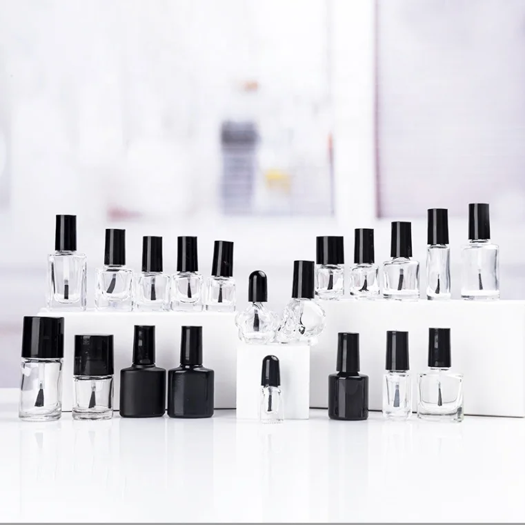 Hot Sale Small Round Glass Nail Bottles 15ml Empty Nail Polish Bottles with Brush and Black Gold Wooden Cap