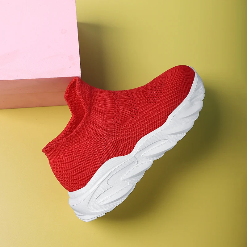 Flying woven socks shoes elastic sleeve design and soft MD outsole for kids casual shoes