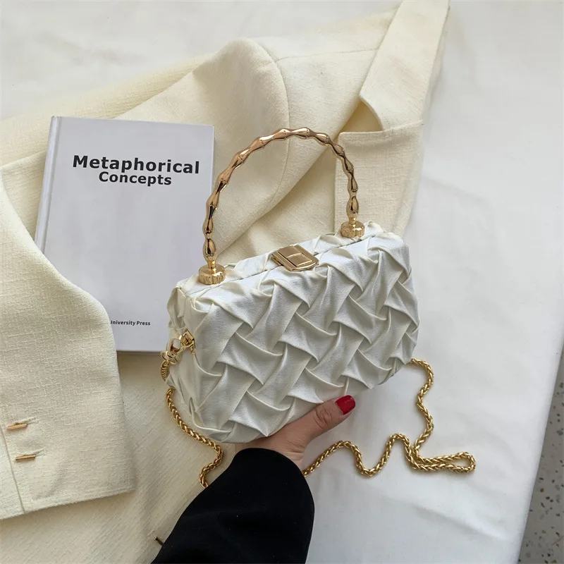 New Arrivals Purses and Handbags Woven Hand Bags Women Handbags Ladies Shoulder Luxury Bags Chain Purses Handbags 2023
