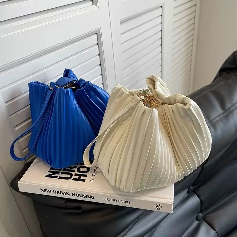 Fashion Pleated Crossbody Handbags PU Leather Women Solid Bucket Shoulder Bags Women Outdoor Business Traveling Bag