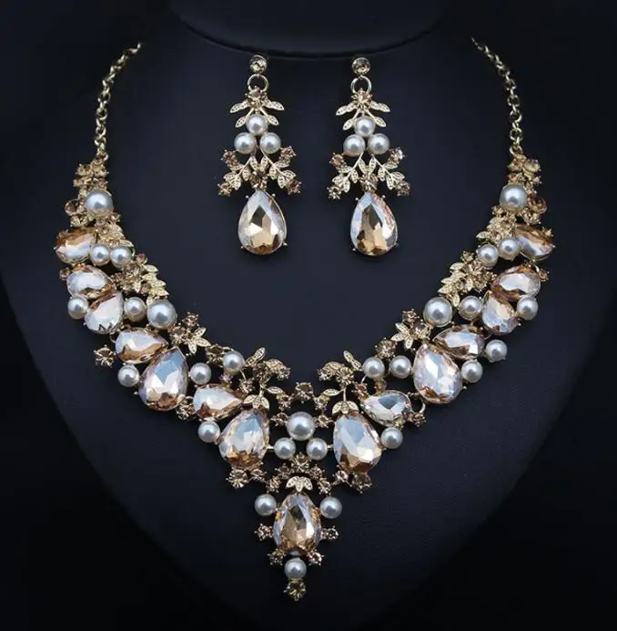 big necklace set
