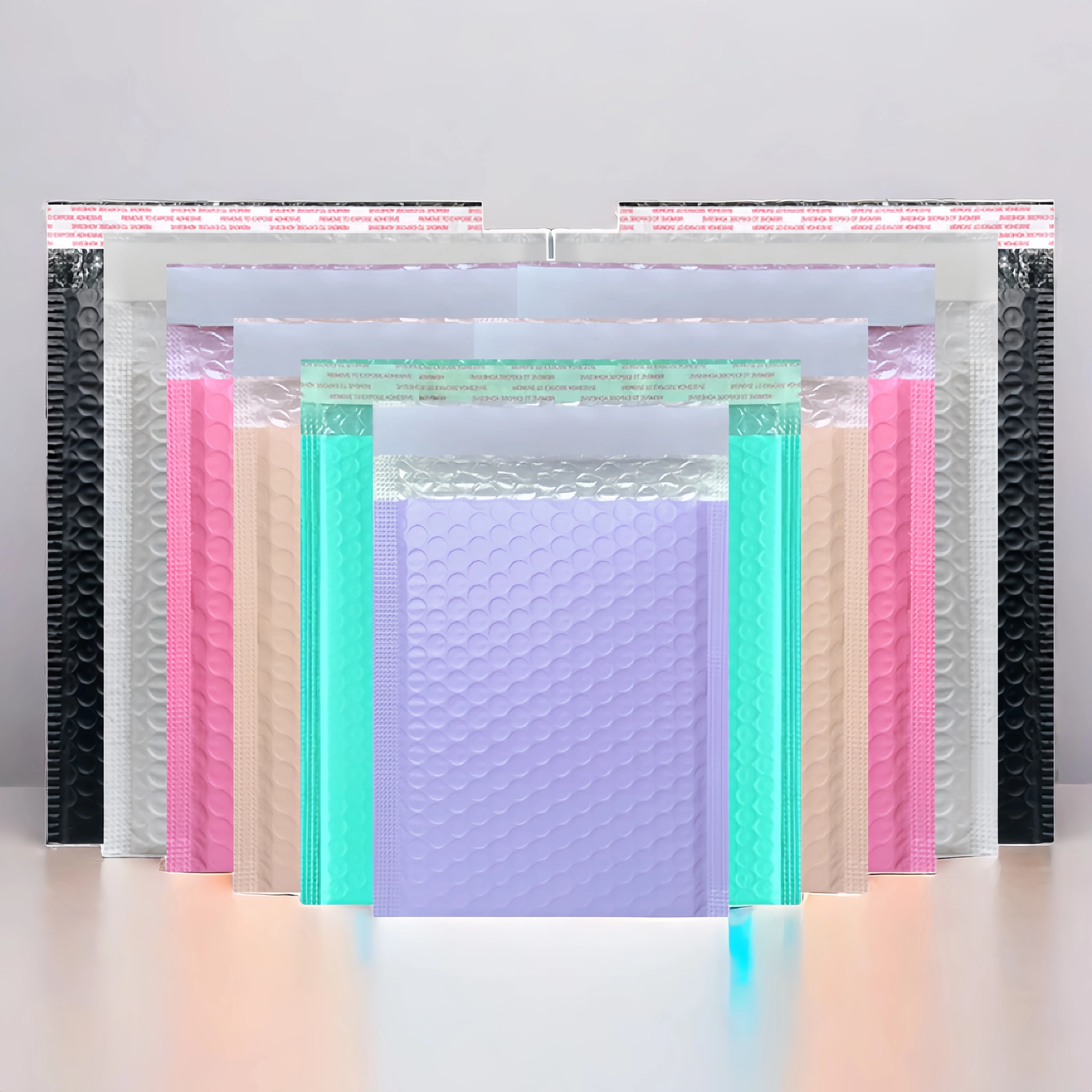 Custom quality colored poly bubble mailer for envelope express shipping cheap paper bubble packing bags thermal strong adhesive