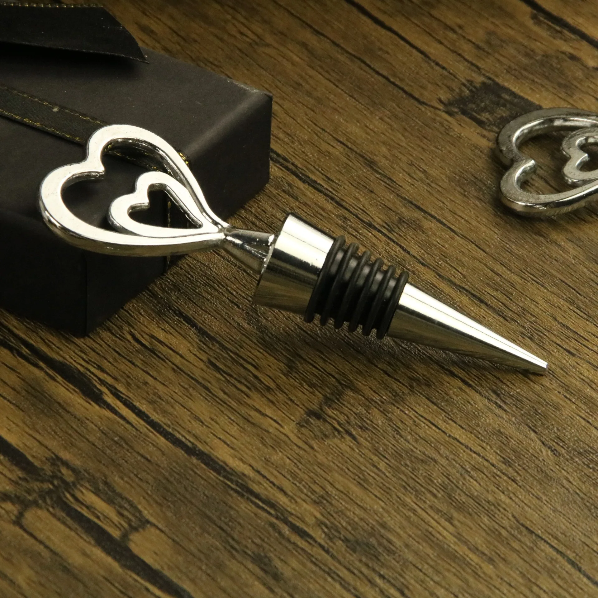 Zinc Alloy Love Heart Shape Wine Stopper Party Gift Bar Gadget Keep Fresh Bottle Plug For Wedding Decoration Wine Opener