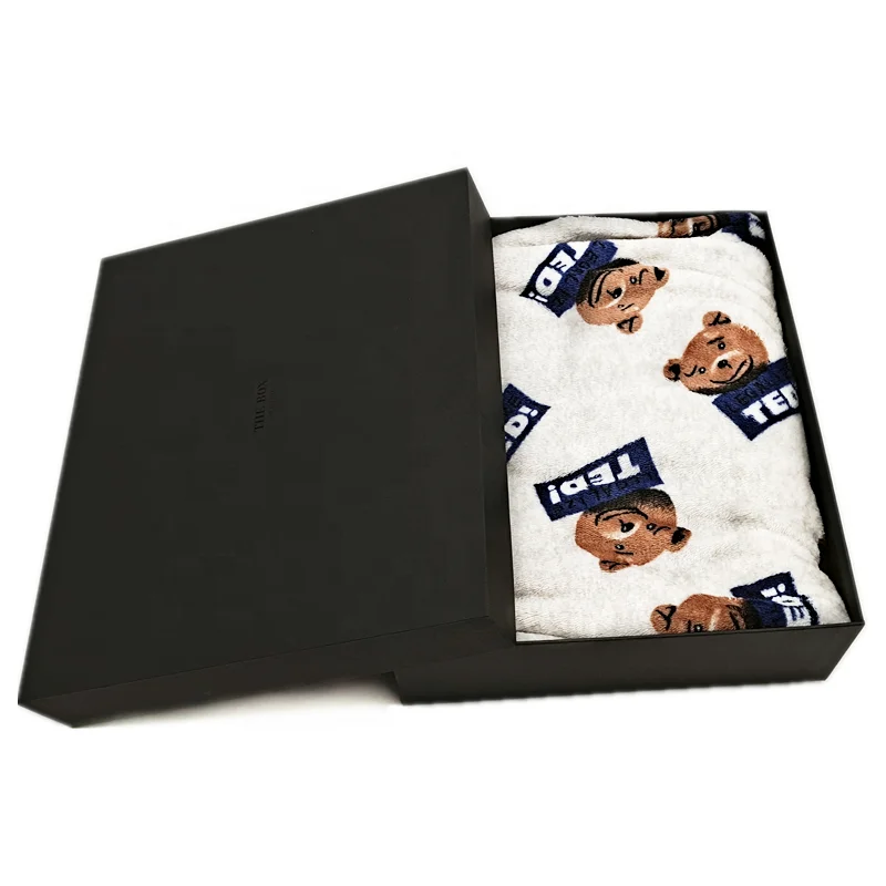 Custom Logo Printing Black Fancy Paper Cardboard Box Packaging Blanket Rigid Paper Gift Box With Lid For Sweater Apparel Packing