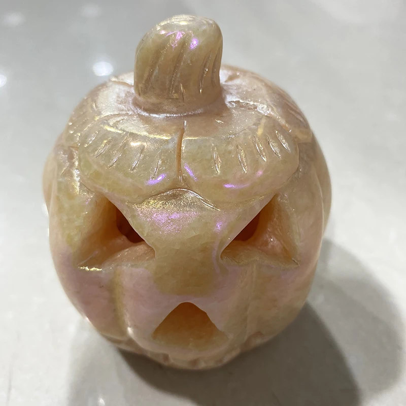 
Wholesale High Quality Crystal Stone Carvings Aura Jade Pumpkin Lampshade For Halloween 