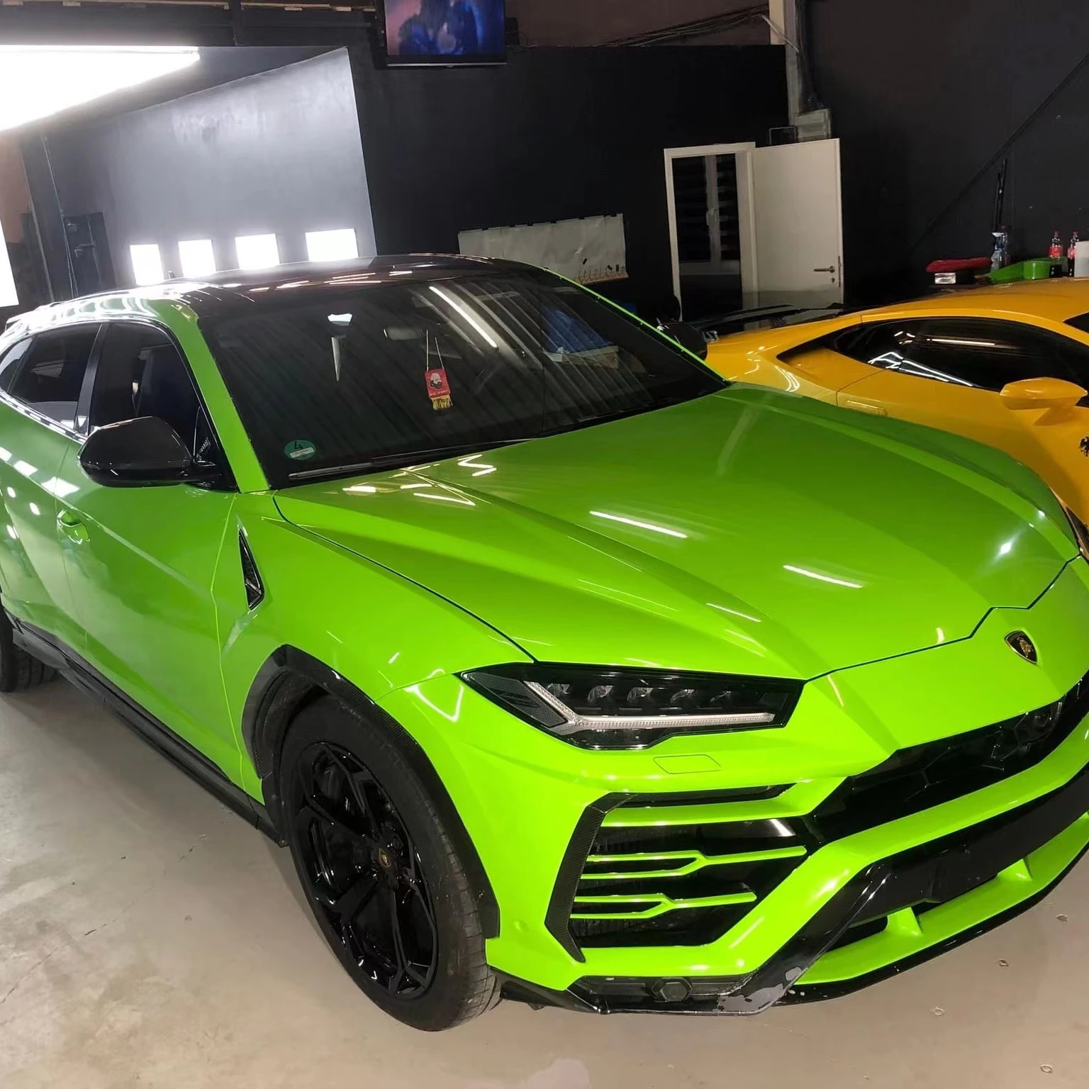 Free Sample PVC Color Glossy Paper Car Vinyl Stickers for Mobile Phone Furniture Decoration