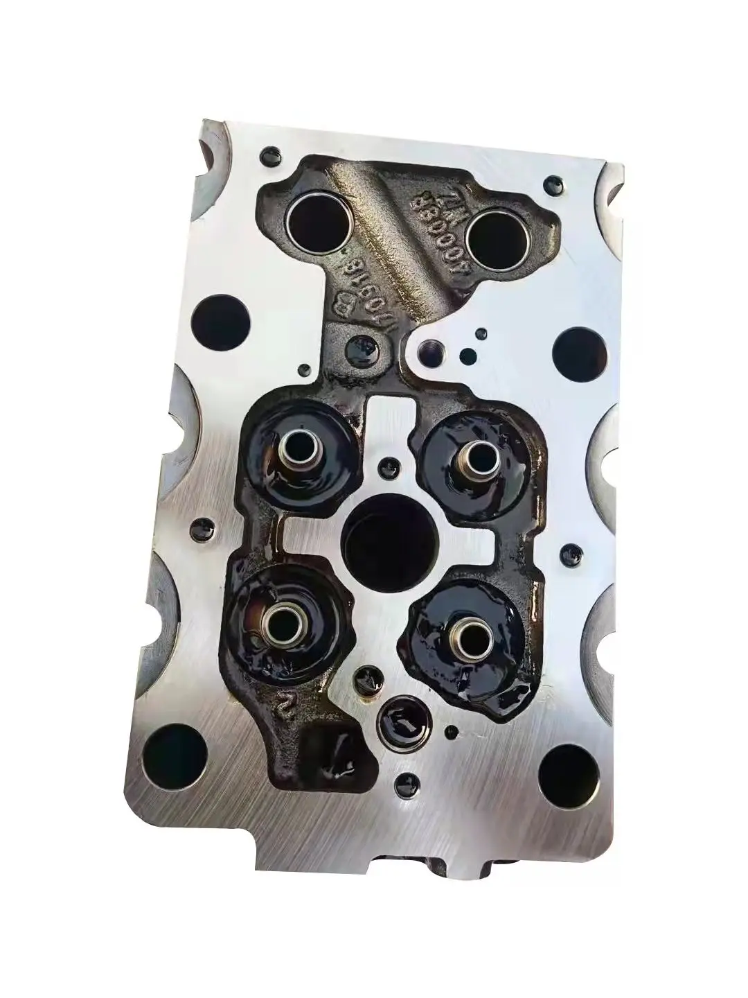 China manufacturer supply cylinder Head long warranty automobile parts diesel engine spare part Cylinder Head
