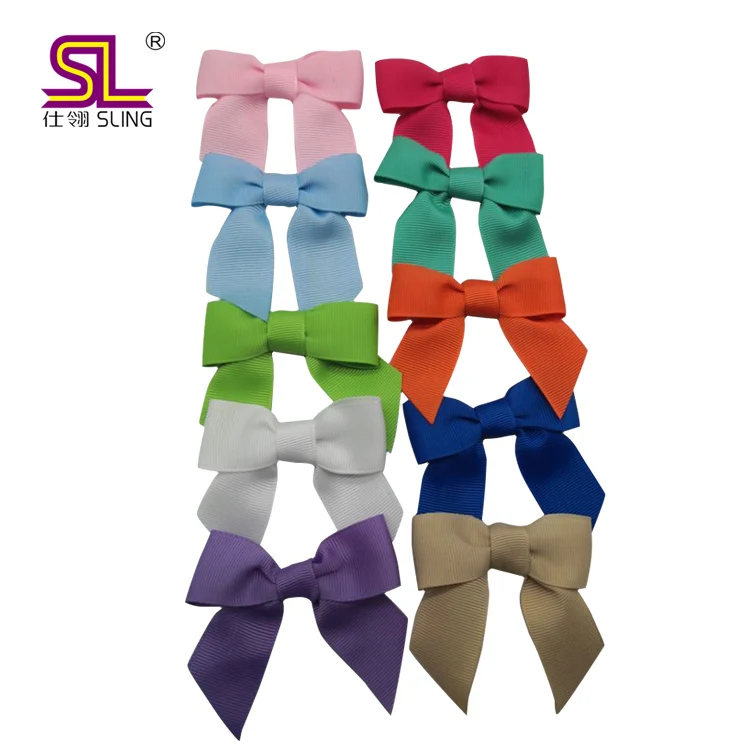 Атласная лента с узлом-бабочкой