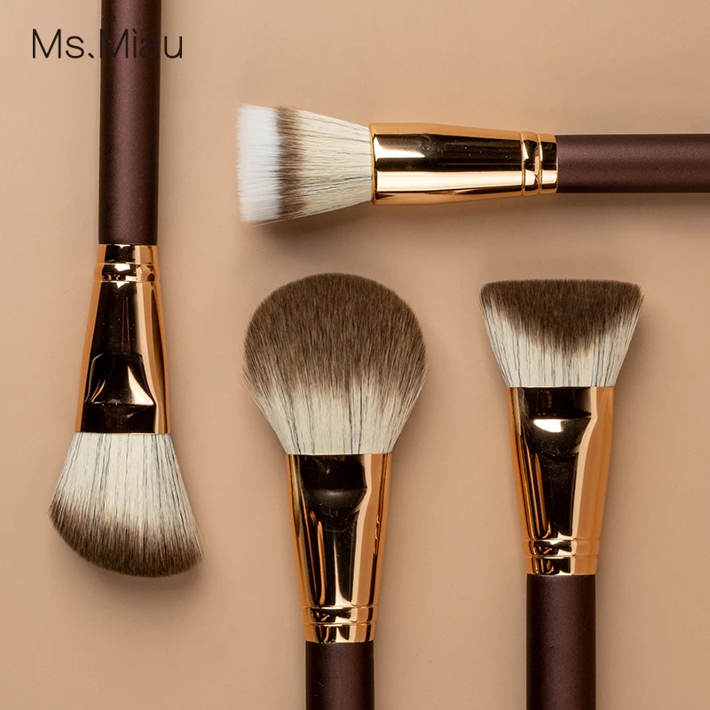 2024 Hot Selling Upgraded Brush Type Artificial Imitation Animal Hair Own Brand Professional Makeup Brush Wholesale for Makeup