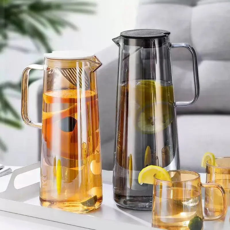 Popular Glass High Quality 1350ml 1800ml  Large Heat Resistant Glass Jug with Lid