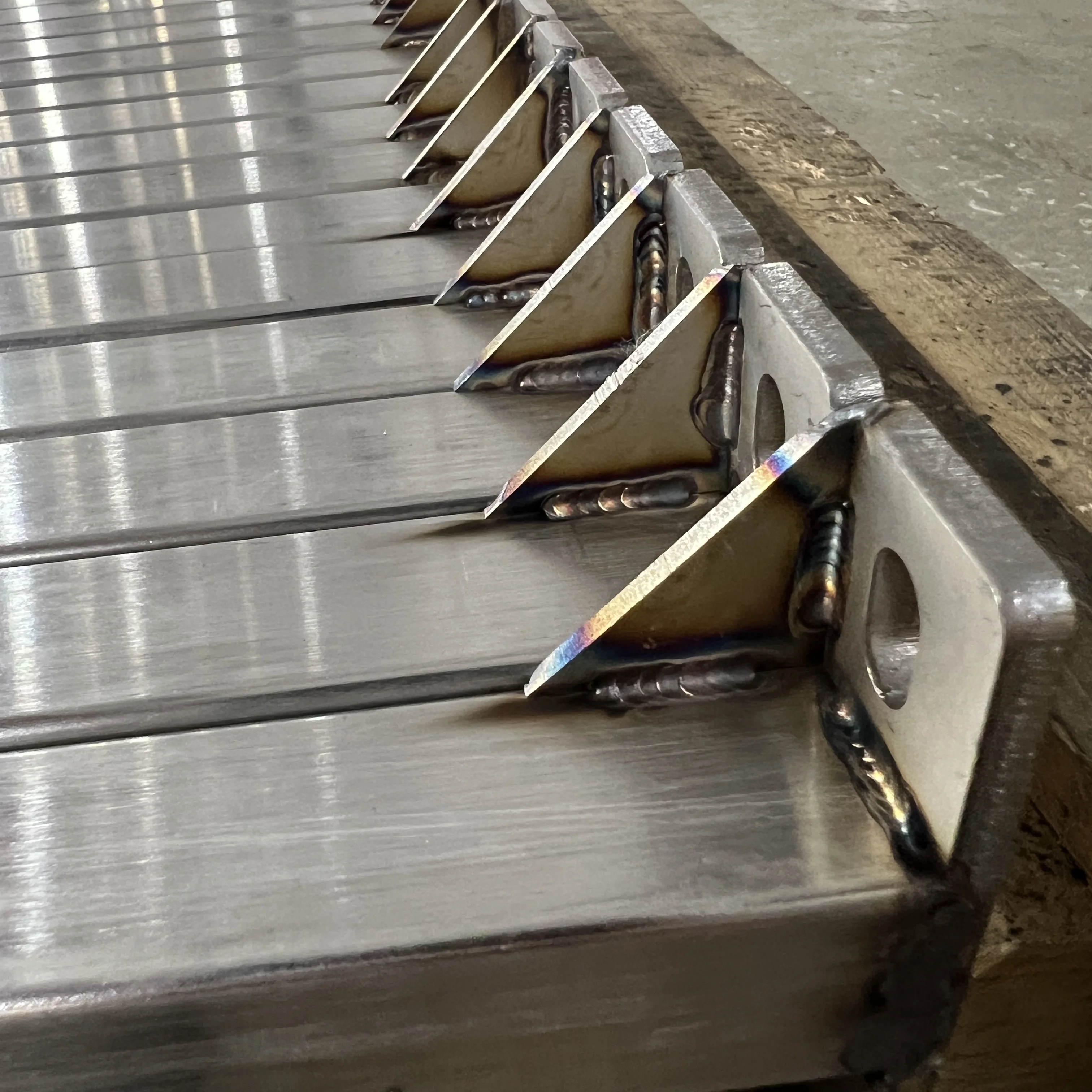 Brushed Stainless Steel Custom Laser Cutting Bending Welding Weld Bead Cleaning Sheet Metal Fabrication Part