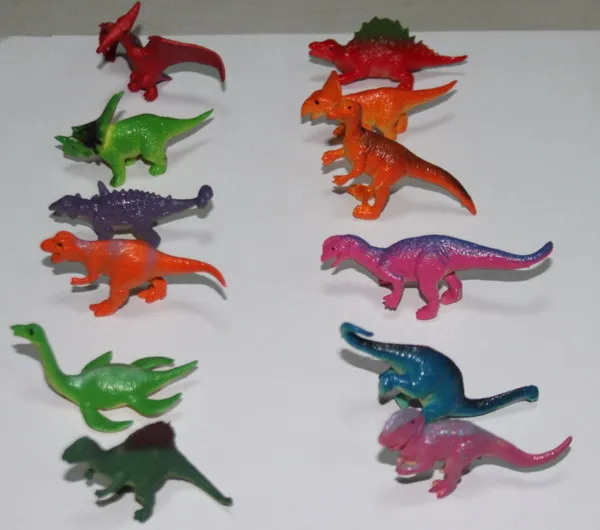 small promotional PVC  animals shaped children vending machine capsules toy