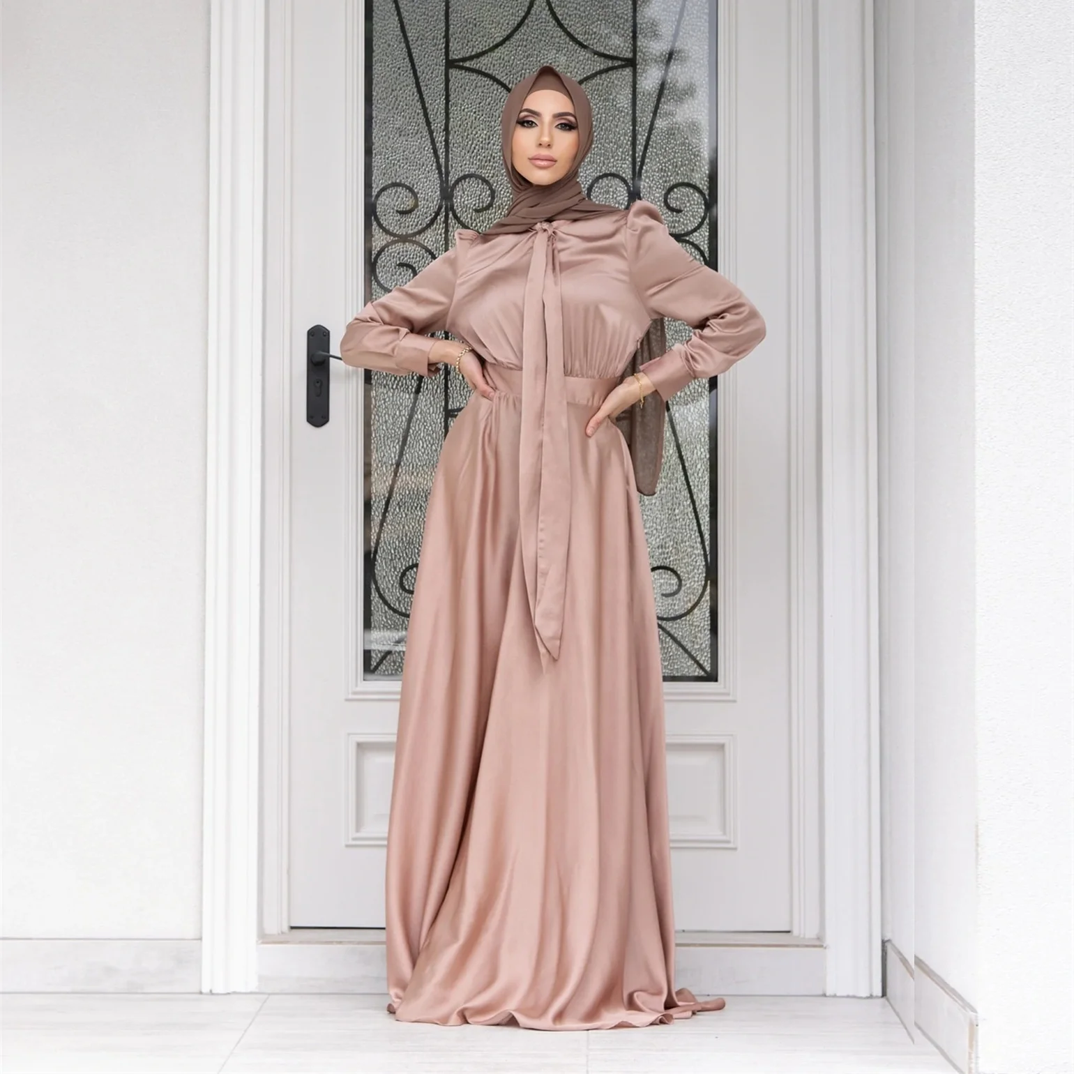 Wholesale Gorgeous Satin Long Maxi Dress Women Islamic Modest Khimar Hijab Abaya Casual Muslim Floral Long Sleeves XL Polyester
