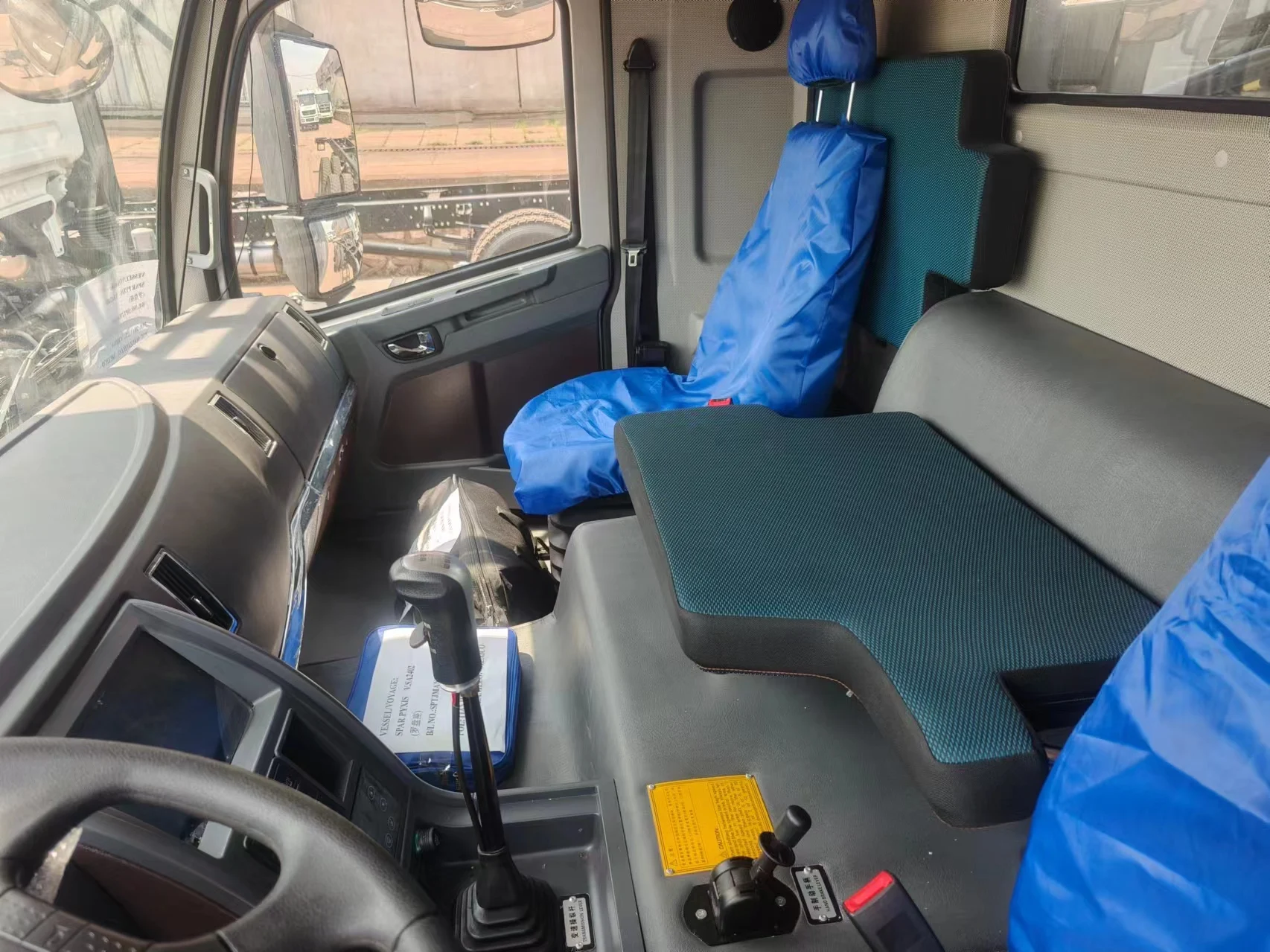 Offical Factory Low Price 100 Ton Mobile Truck Crane ZTC1000V Telescopic Boom Crane Truck