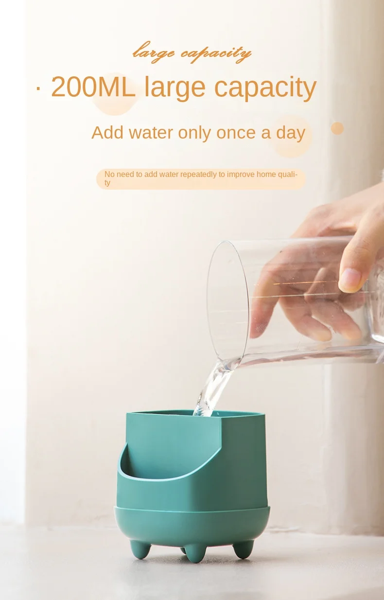 The pet capsule rechargeable household mute portable humidification spray manufacturers wholesale air humidifier