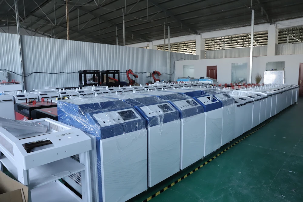 Hand-held Laser Rail Rust/Paint/Oil/Oxidation Removal of Continuous Pulse Fiber Laser Cleaning Machine