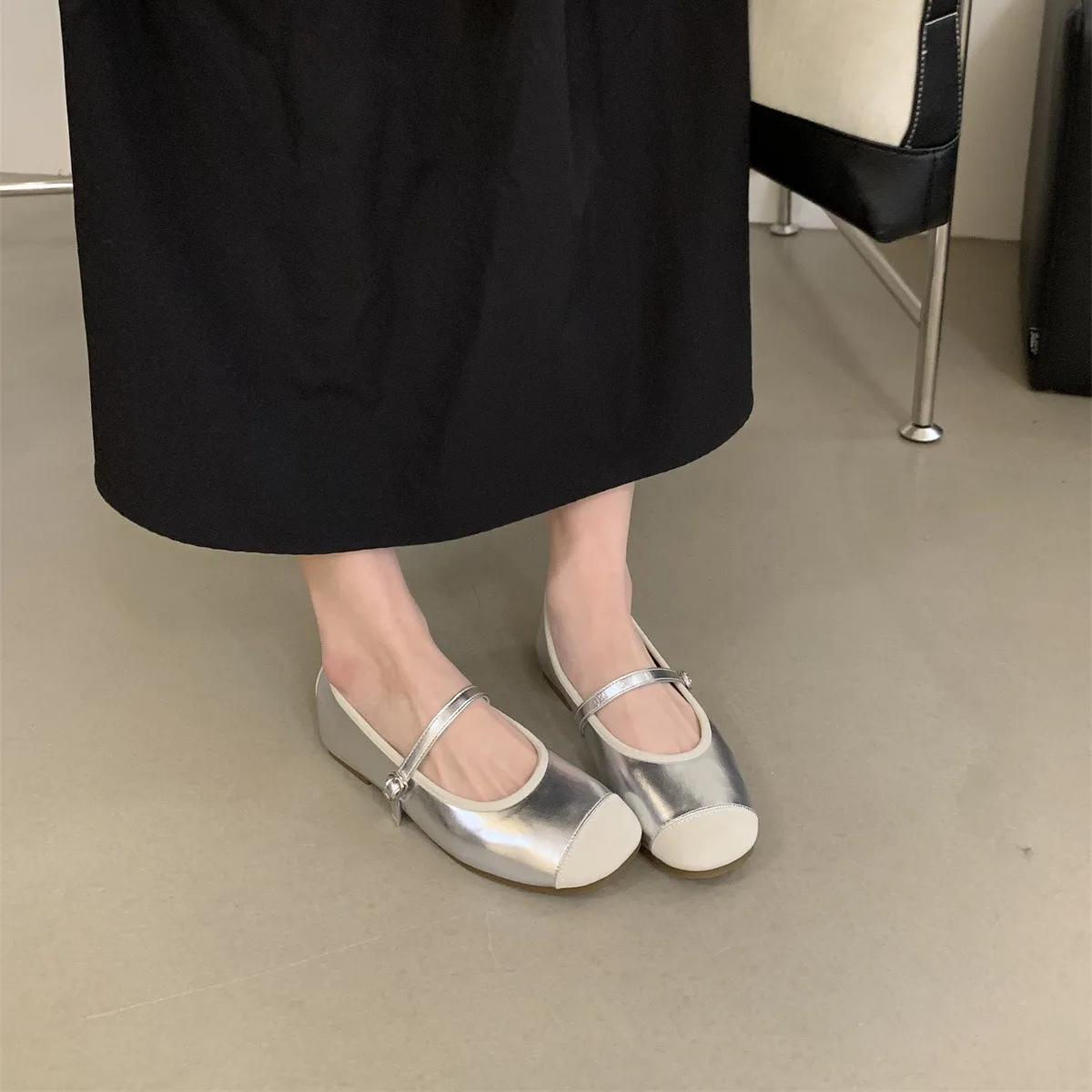 ladies shallow mouth single women flat spring and autumn French red retro round head gentle fairy Mary Jane shoes