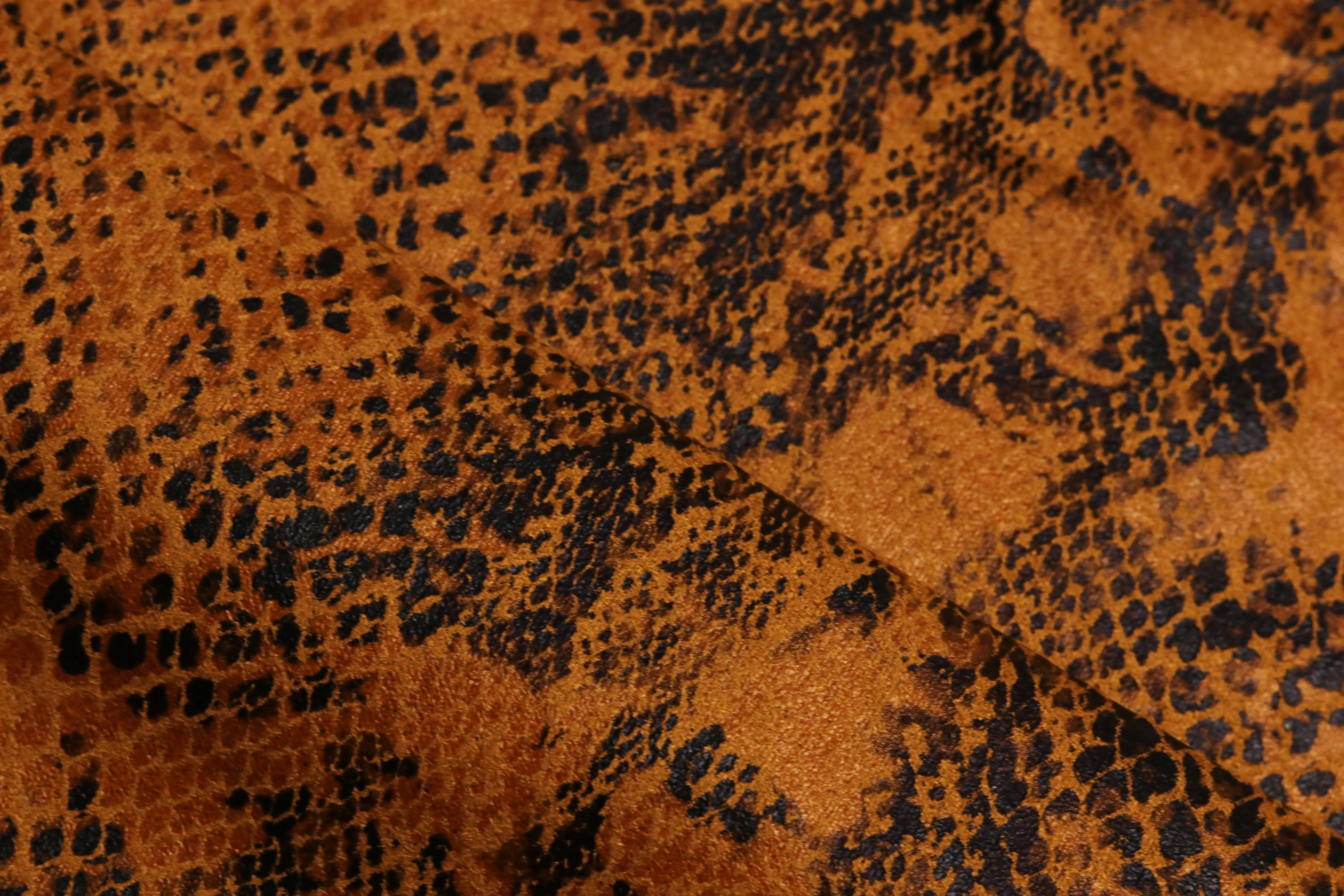 Hot Sell Micro Fiber Foil Printing Snake Skin Recycled Knitting Scuba Suede Fabric For Sofa