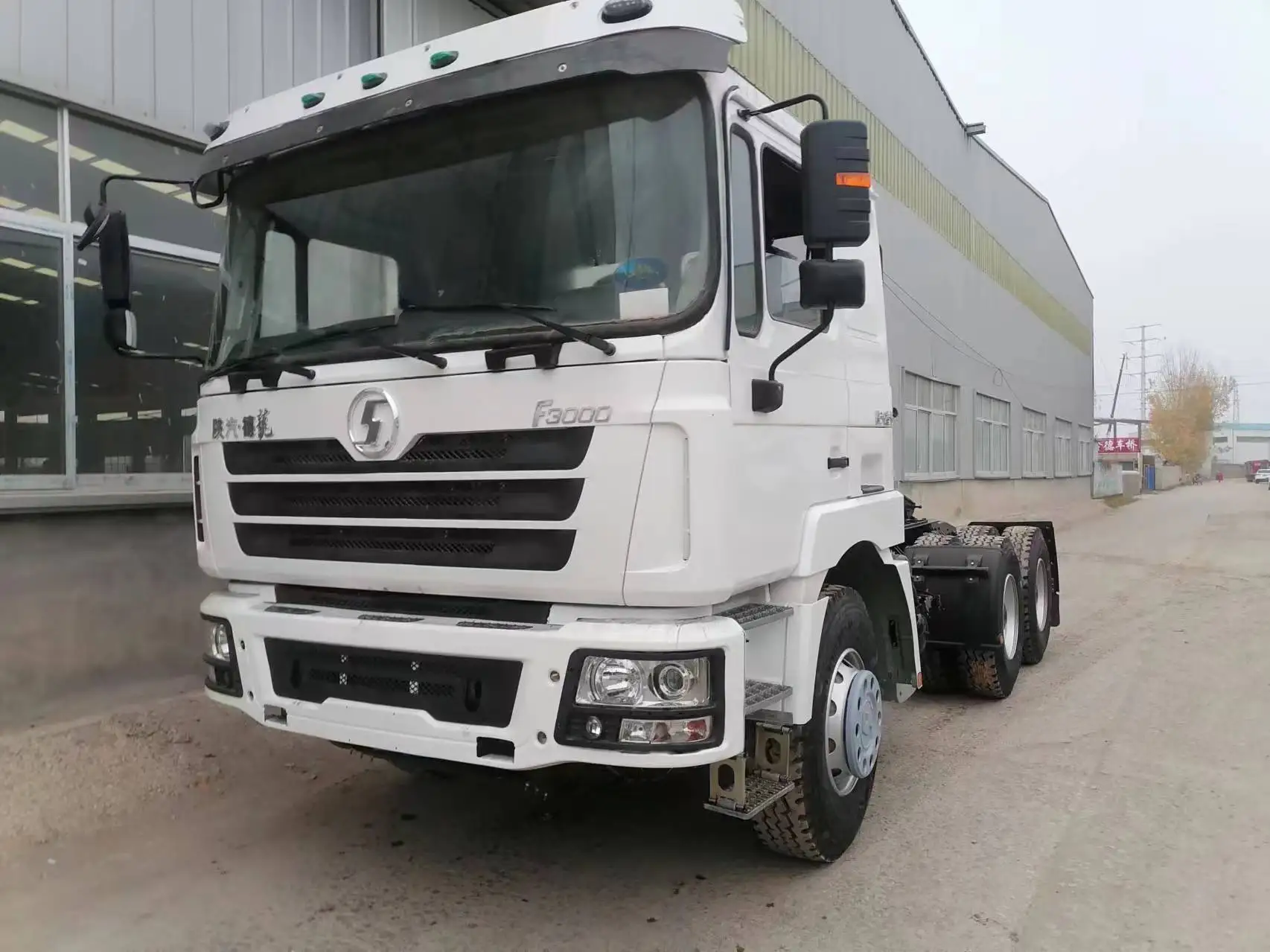 Shacman Used Tractor Truck F3000 10wheel with Spare Parts for Free