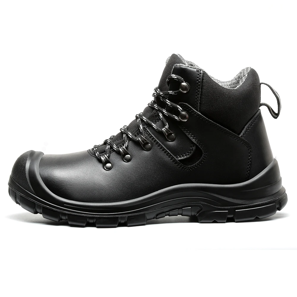 Safe Industrial Work Boots for Men with a Rugged Steel Toe for Demanding Work Conditions