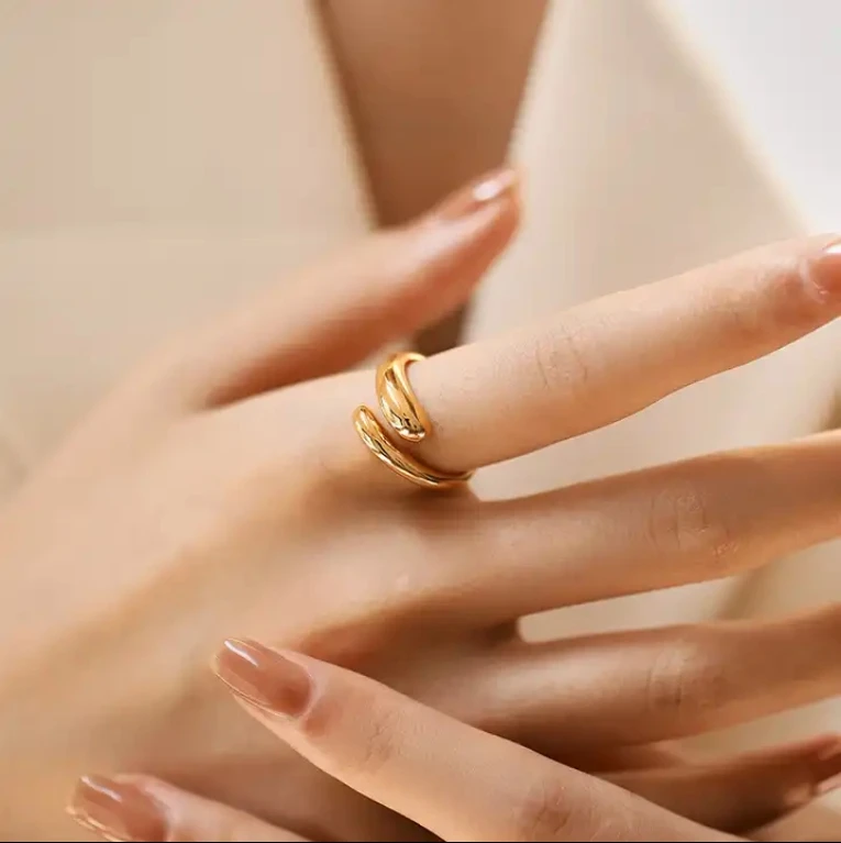 Stylish Casual Style 18K gold plated stainless steel Design Women couple Ring Irregular Curved Shape Design Open end Ring