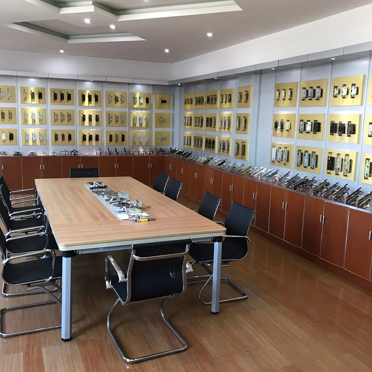 AFRICA MARKET CHEAPER SOFICLEF LOCK