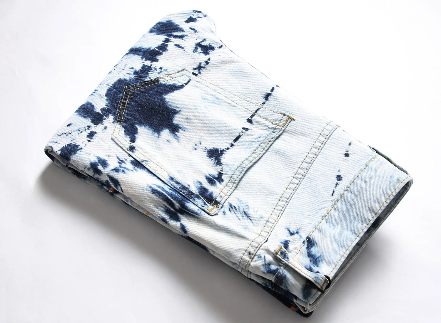 Blue Ripped Jeans for Man Hand Tie Bleached Color Ink Patch Camo Cloth Straight Leg Jeans